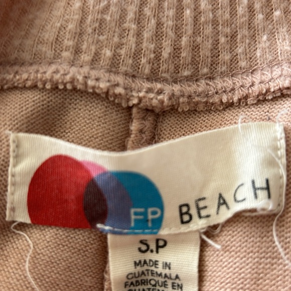 Free People Beach TGIF Pullover Size SP - Picture 6 of 7